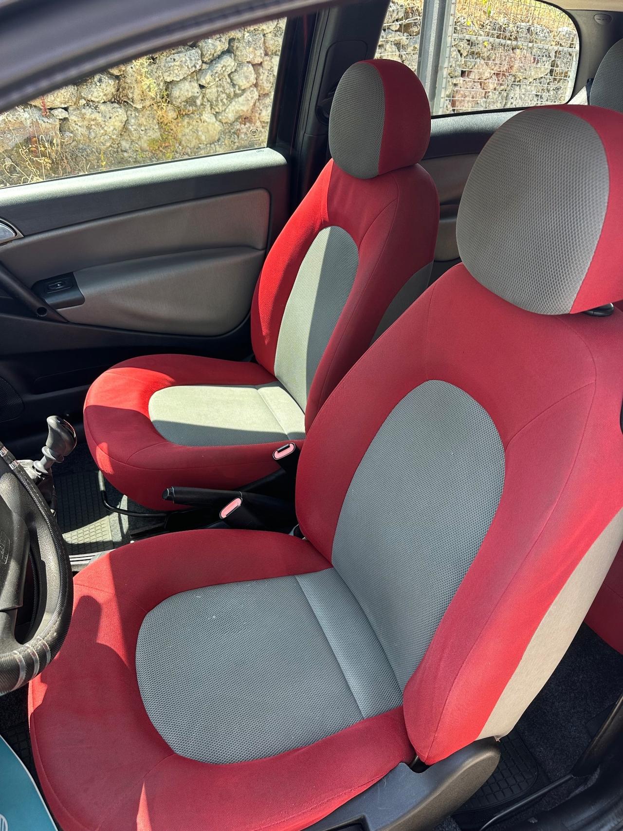 Lancia Ypsilon 1.2 Argento 80 cavalli benzina