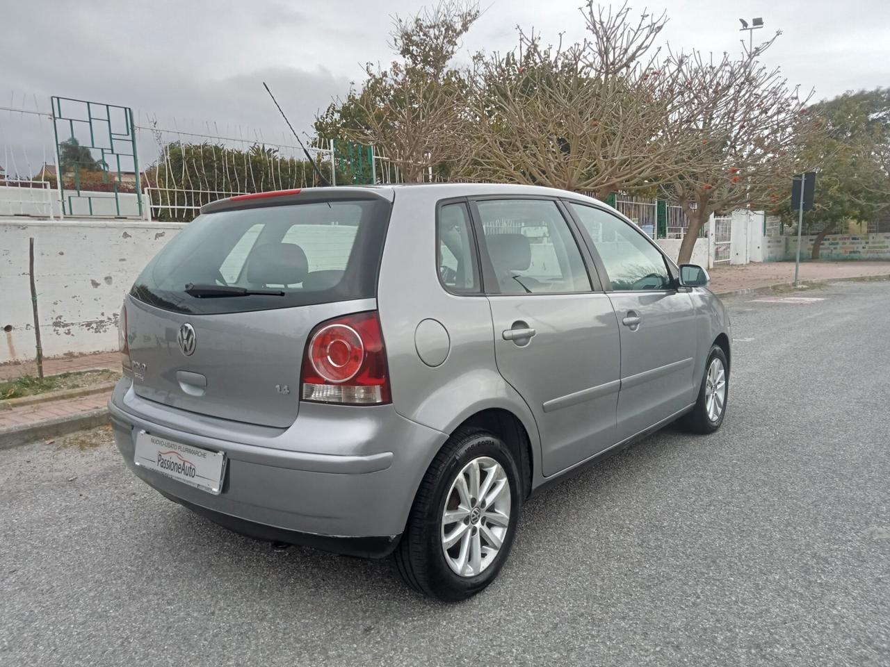 Volkswagen Polo 1.4/80CV 16V 5p. Comfort. BiFuel G