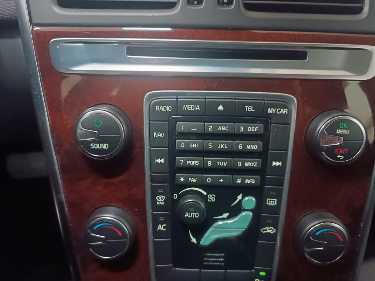 Volvo XC 60 XC60 D4 Geartronic Momentum