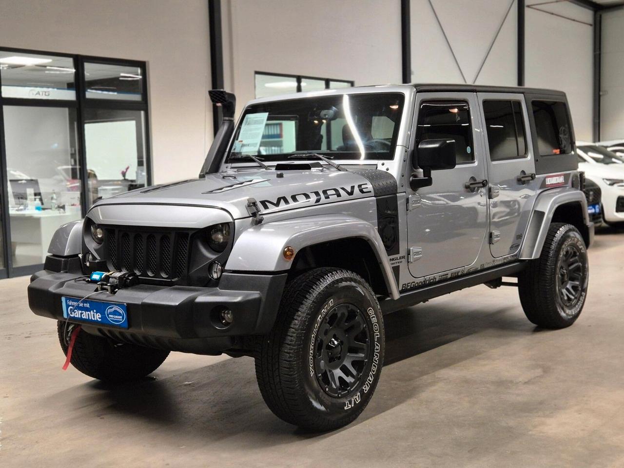 Jeep Wrangler Unlimited 2.8 CRD DPF Sahara Auto