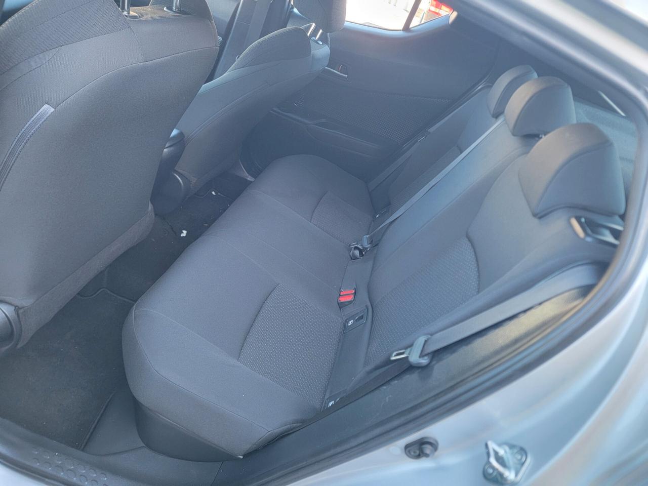 Toyota C-HR 1.8 Hybrid E-CVT Active GARANZIA PERMUTE