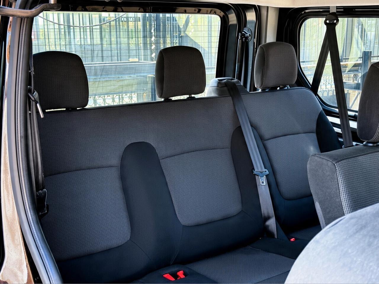 Renault Trafic 2.0 BluedCi 150CV Zen 8 POSTI