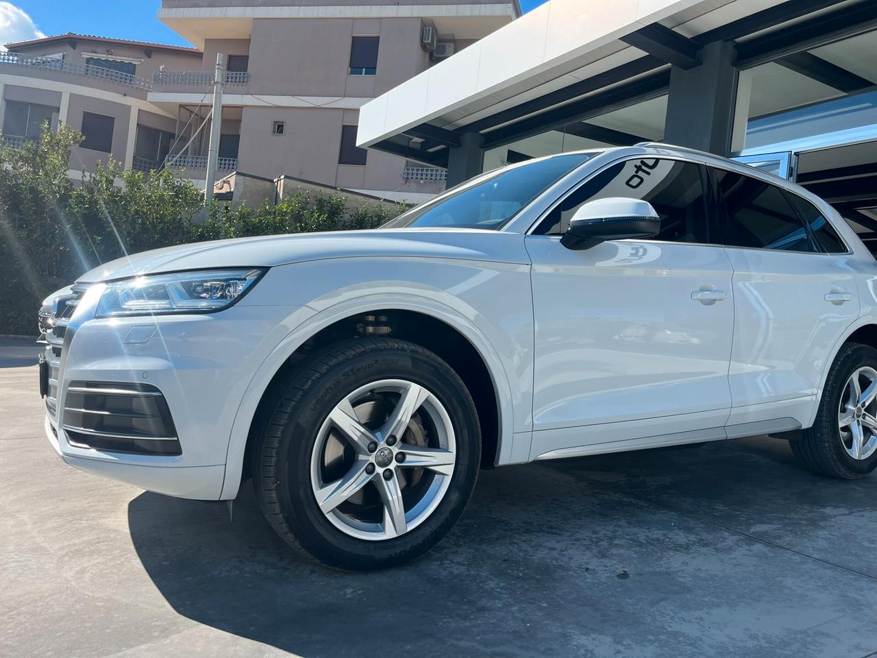 Audi Q5 2.0 TDI quattro S tronic Business Sport