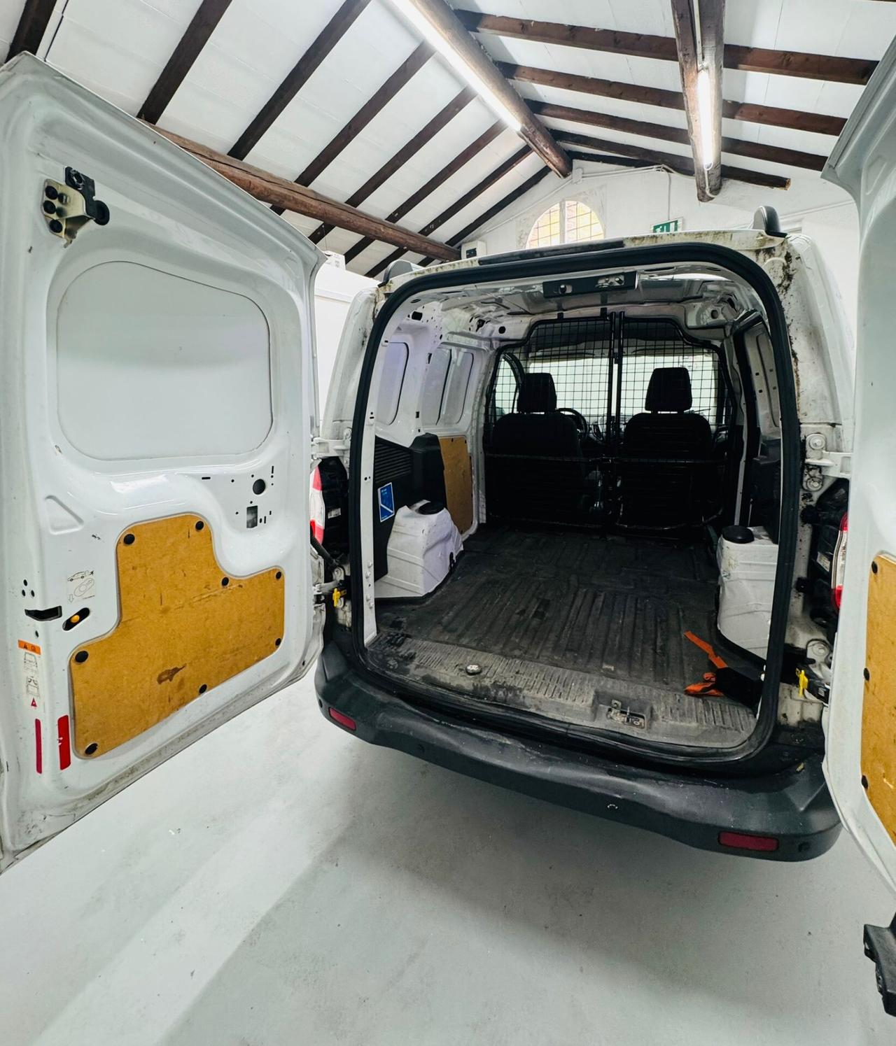 Ford transit courier 1,5 tdci anno 2020