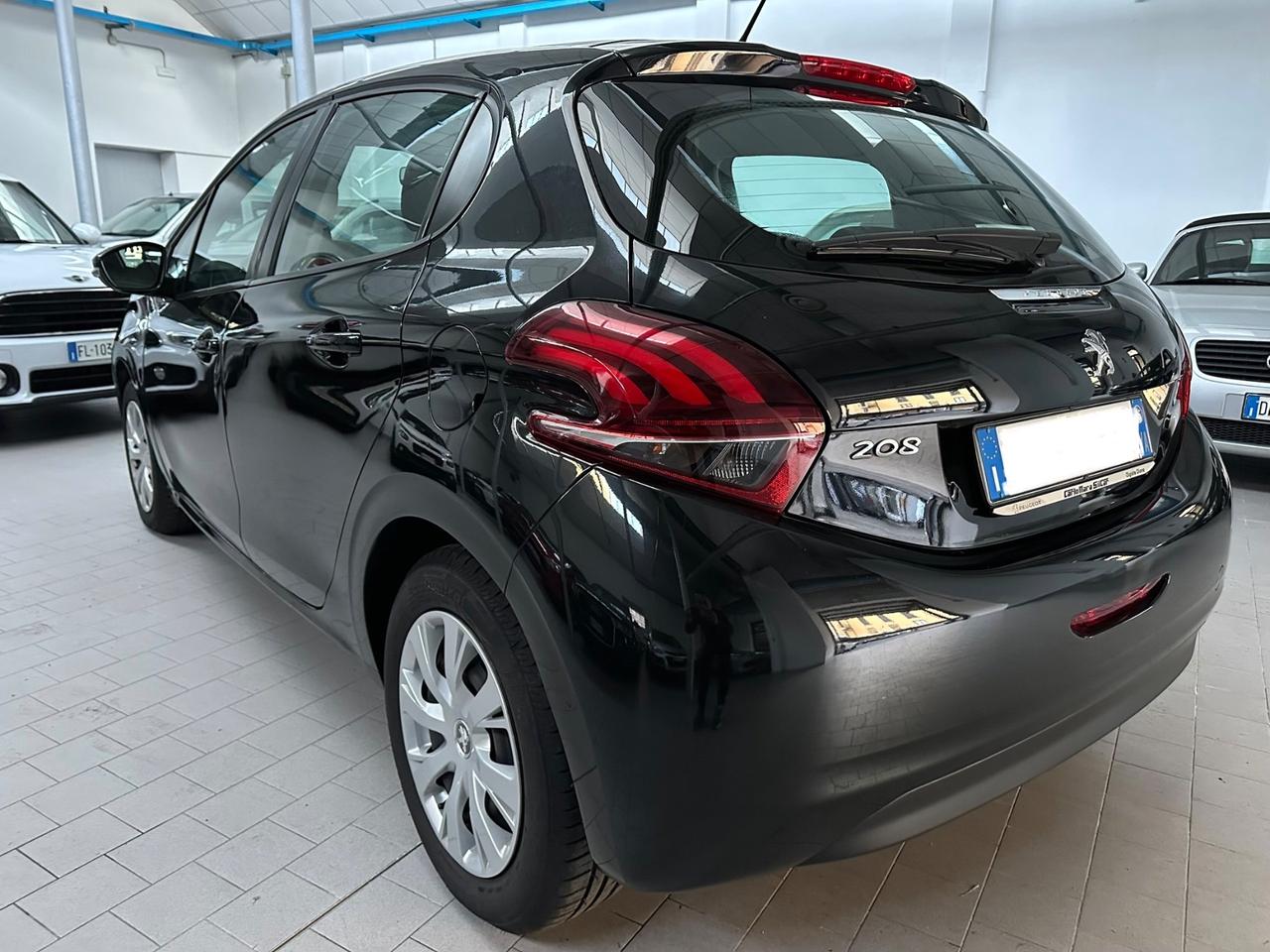 Peugeot 208 PureTech 82 5 porte Allure