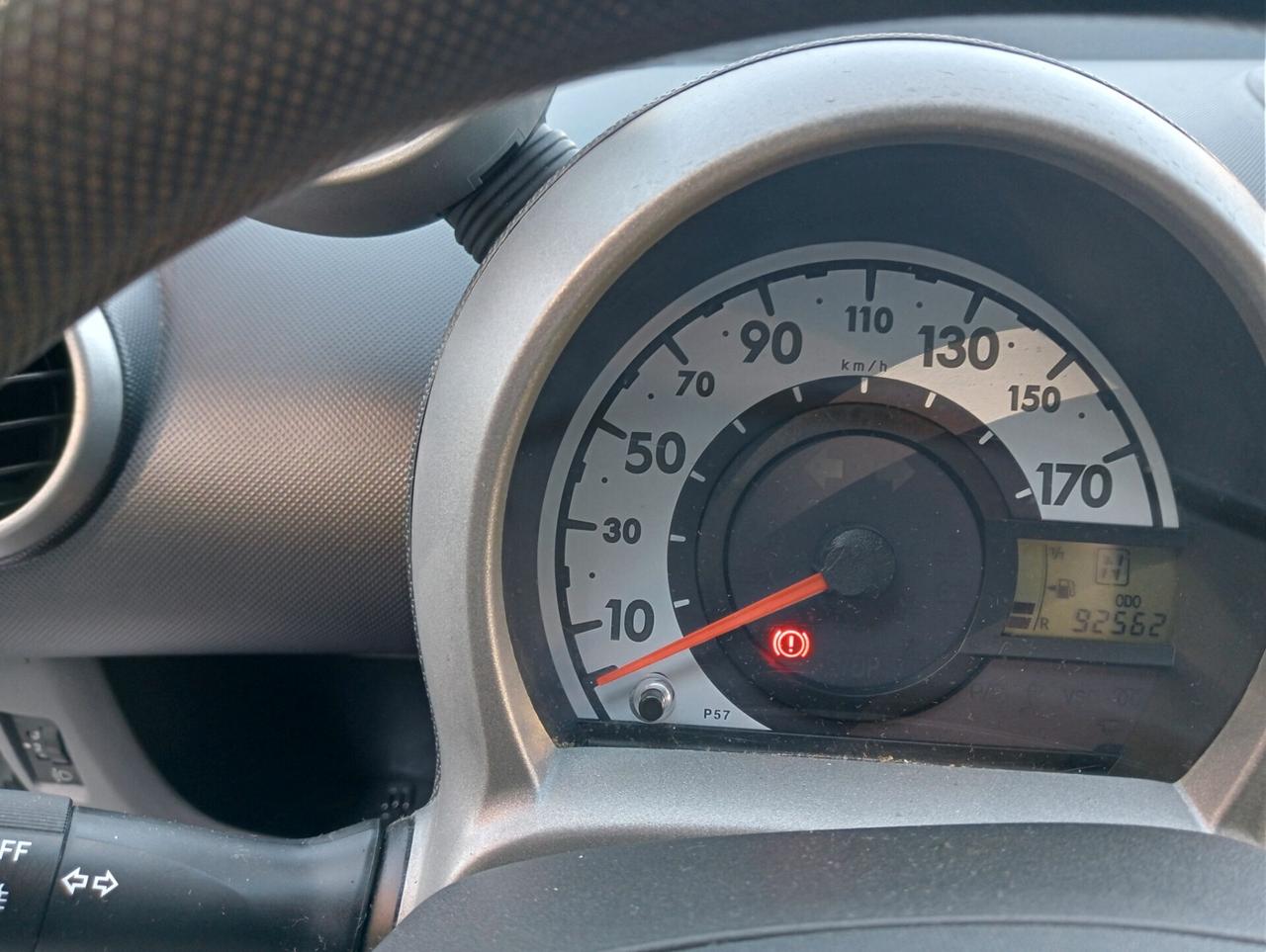 Peugeot 107 1.0 68CV 5p. AUTOMATICA OK neopatentati