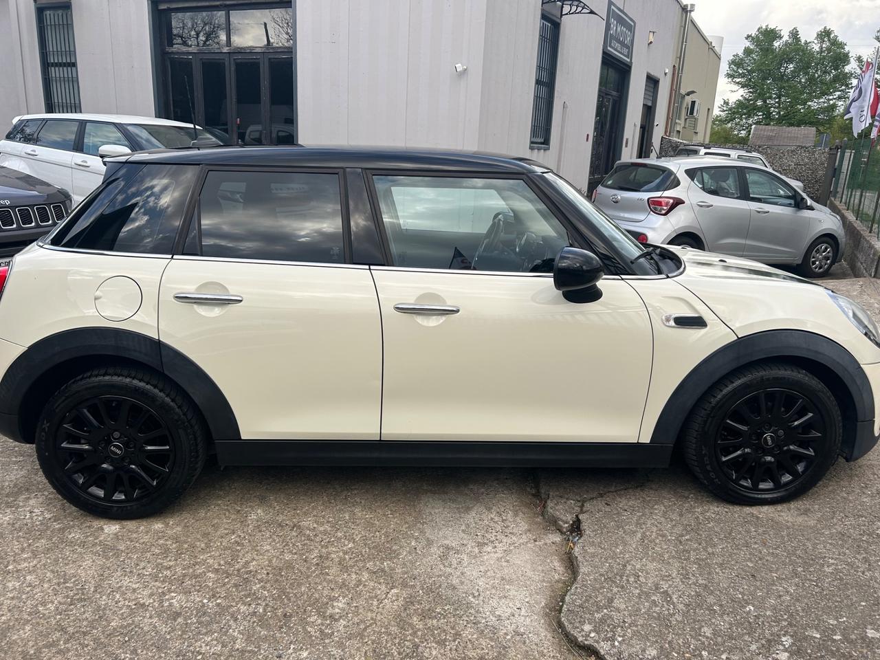 Mini 1.5 Cooper D Business XL