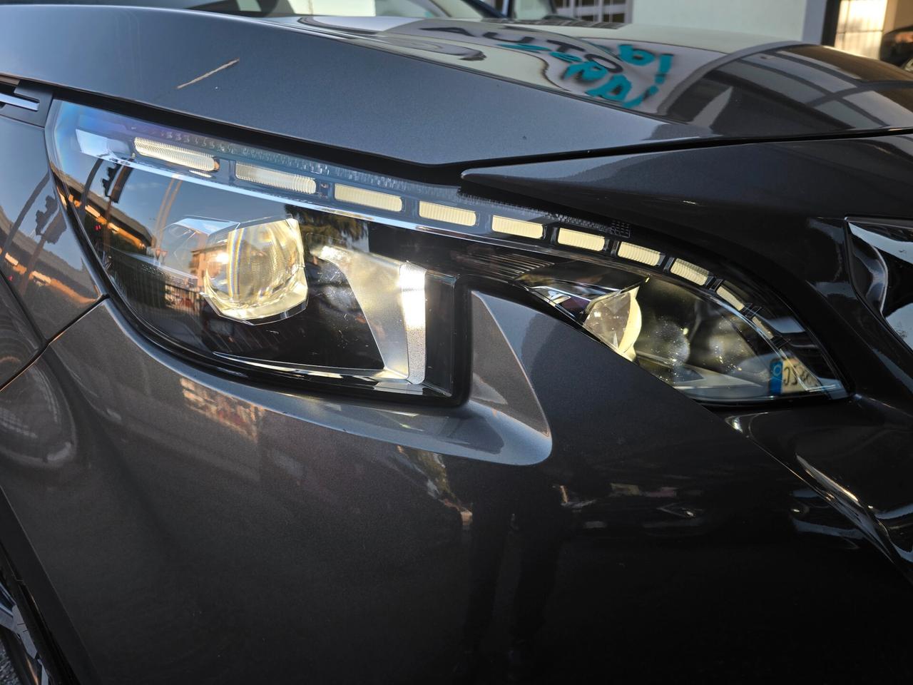 Peugeot 3008 1.5 Bluehdi GT Line / GRIP CONTROL+CAMERA 360°