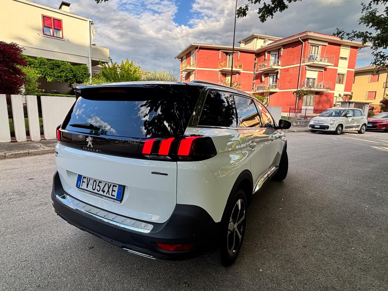 Peugeot 5008 BlueHDi 130 S&S Allure