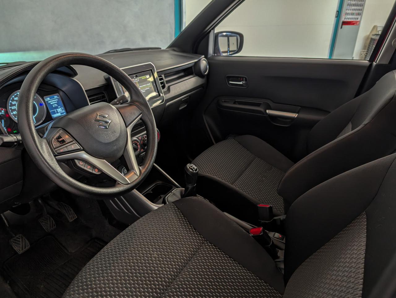 Suzuki 1.2 Hybrid Top