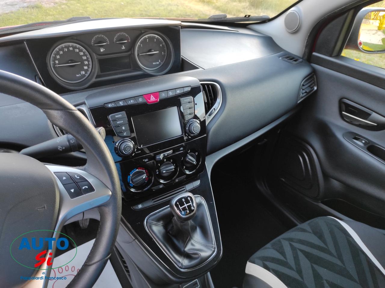Lancia Ypsilon 1.3 Mjet - 95cv NEOPATENTATI