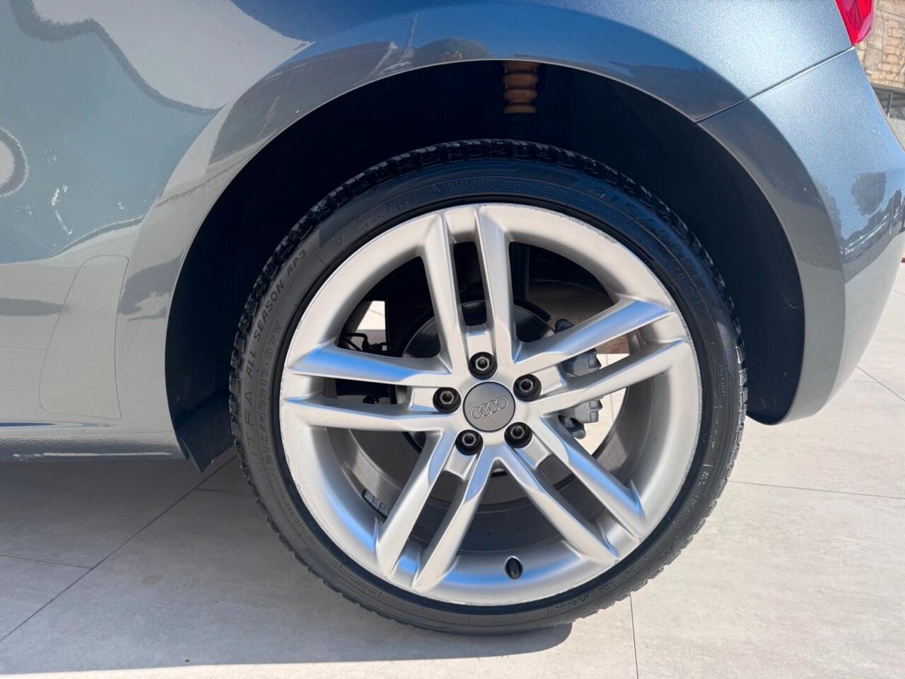 Audi A1 1.6 TDI 105 CV Attraction