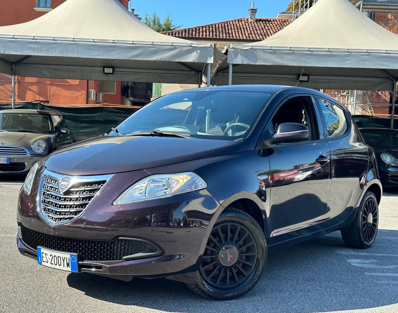 Lancia Ypsilon 1.2 69 CV 5 porte GPL Ecochic Elefantino