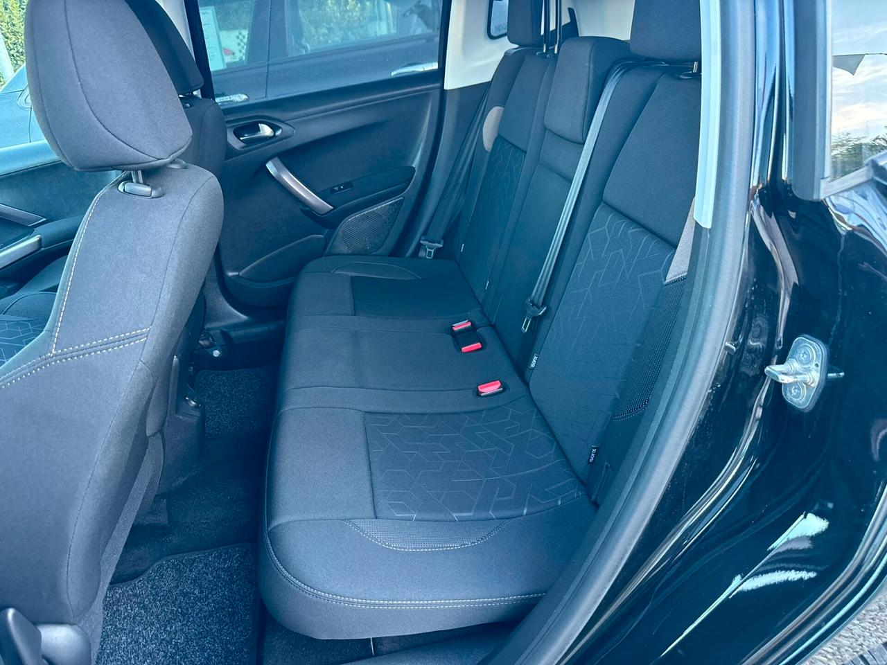 Peugeot 2008 BlueHDi 100 Active