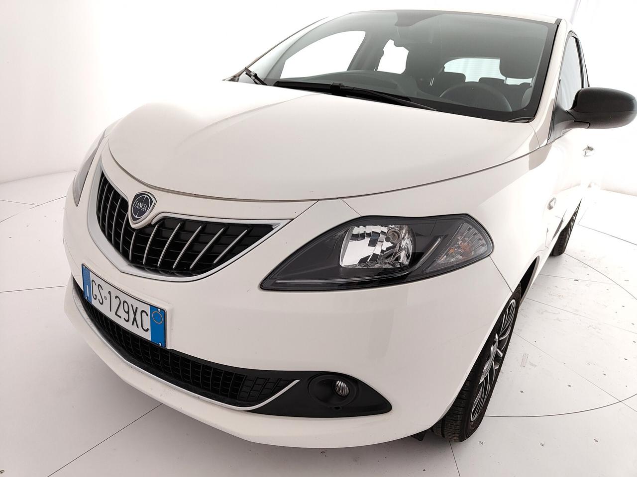 Lancia Ypsilon 1.0 FireFly 5 porte S&S Hybrid Platino