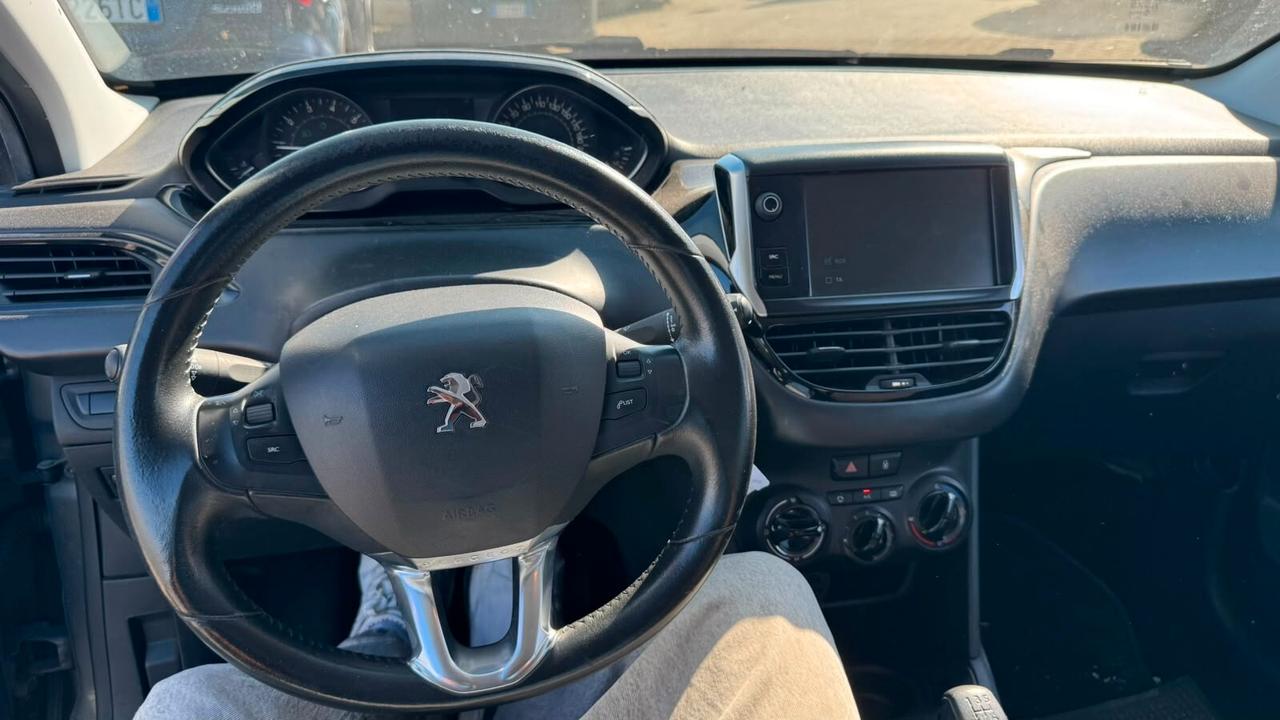 Peugeot 208 1.2 BENZINA 2017 NEOP
