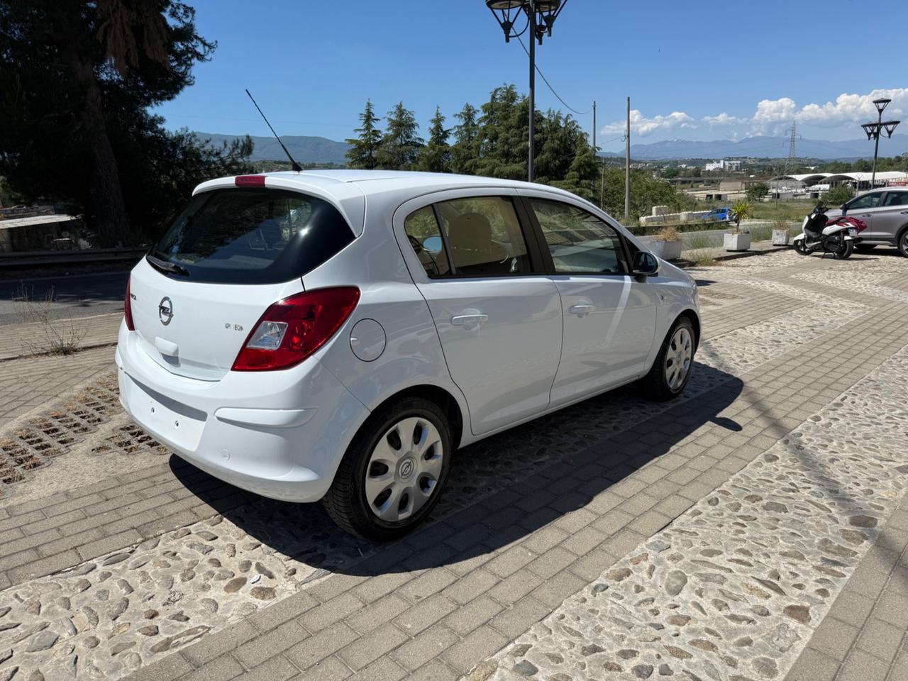 Opel Corsa 1.2 85CV 5 porte GPL-TECH