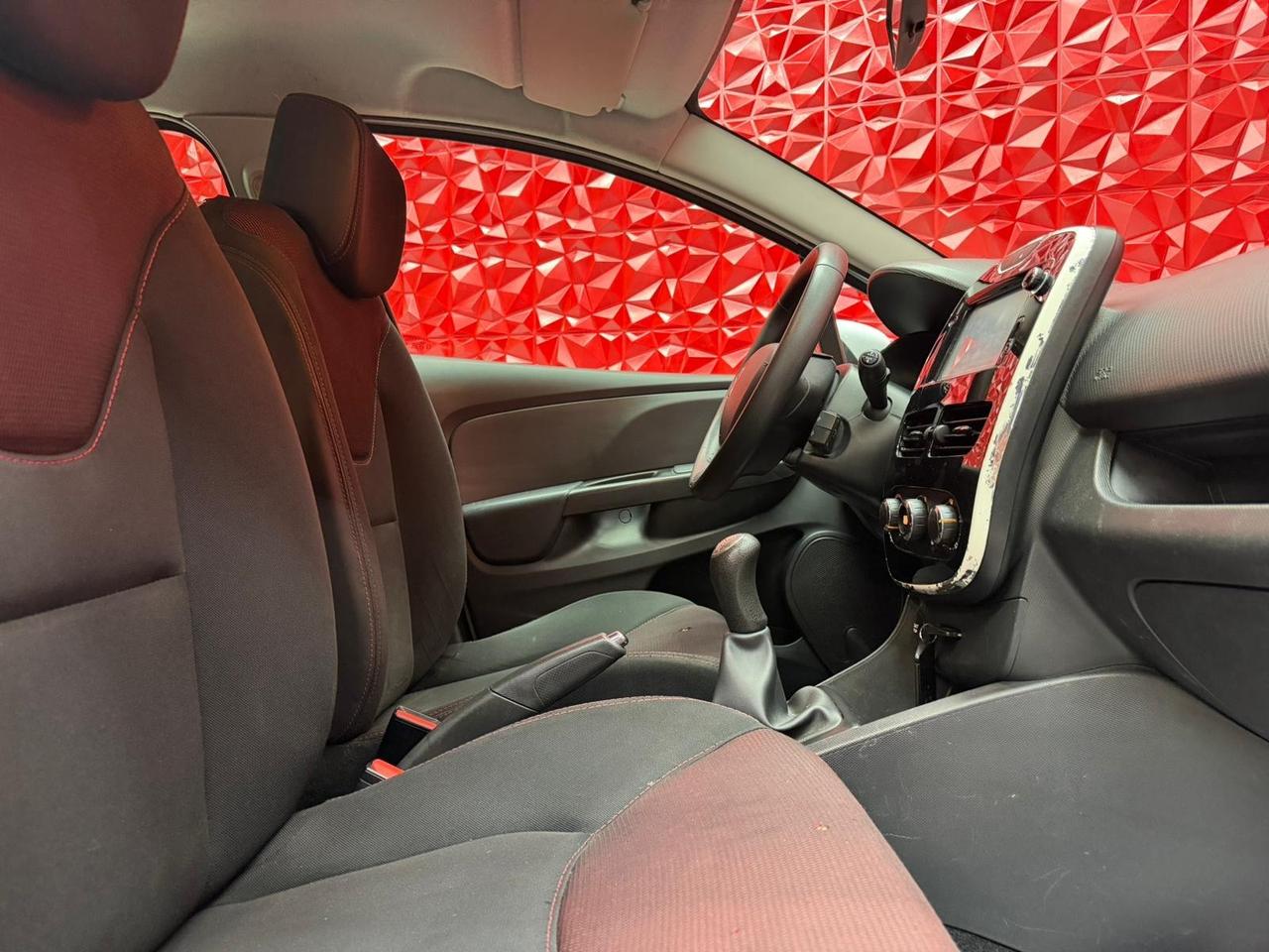 Renault Clio Sporter 1.2 75CV Live OK NEOPATENTATI