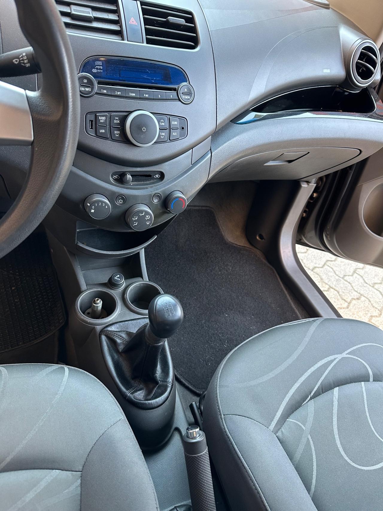 Chevrolet Spark 1.0 GPL Eco Logic Pink Lady Special Edition