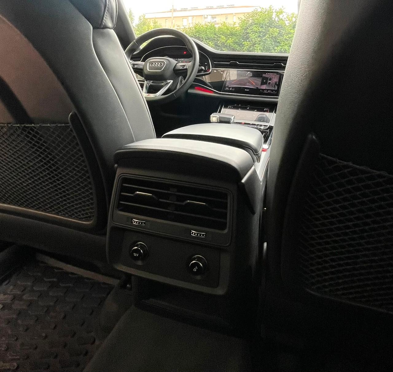Audi Q8 50 TDI 286 CV quattro S line edition 2024