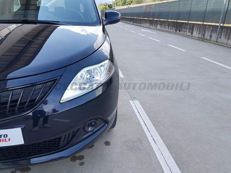 Lancia Ypsilon 1.0 firefly hybrid Oro s&s 70cv