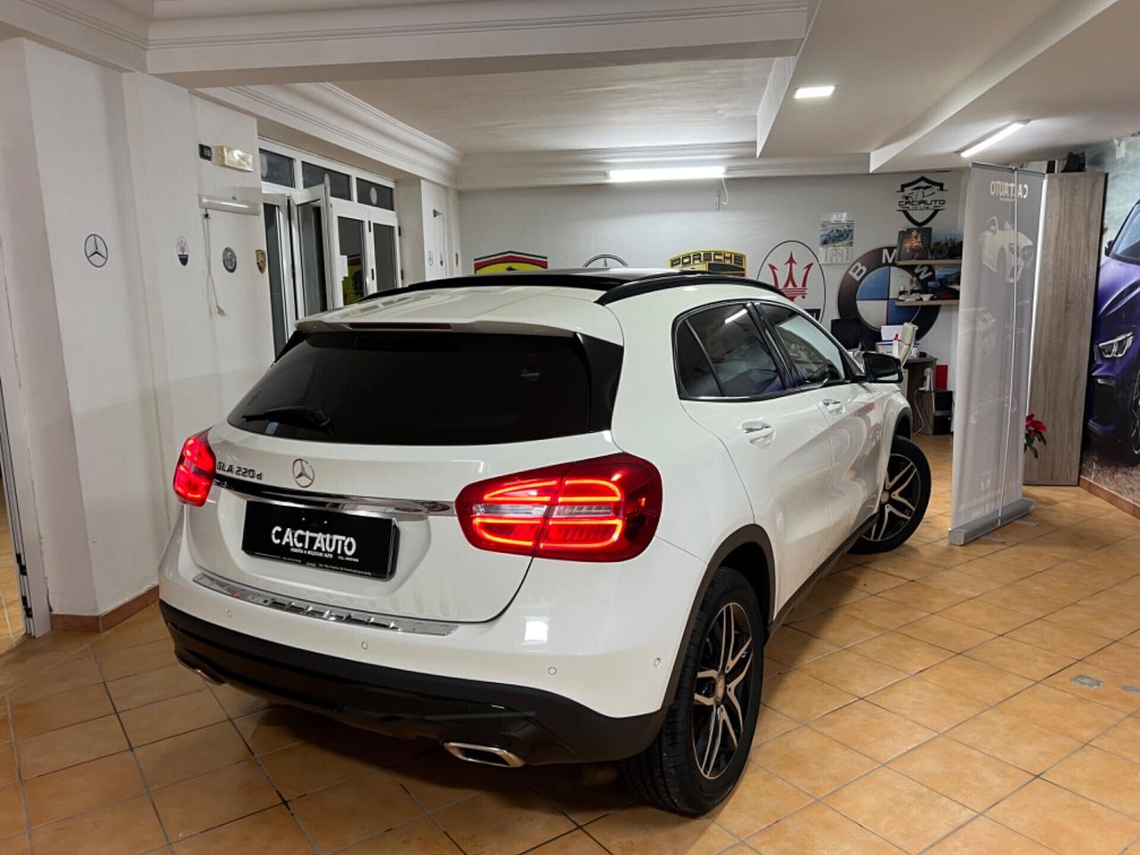 Mercedes-benz GLA 220 d Strafull