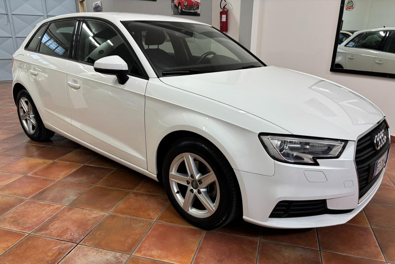 Audi A3 SPB 30 TDI Business