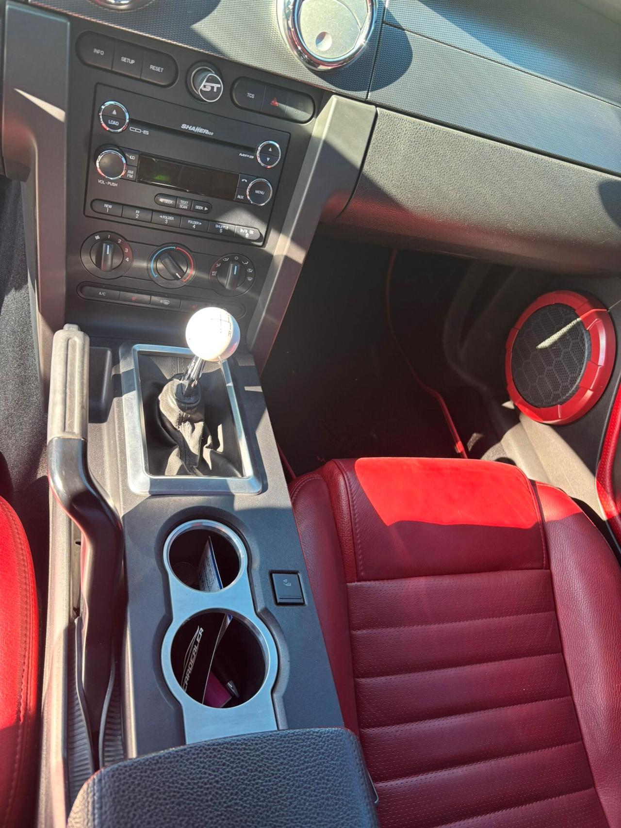 Ford Mustang PREMIUM 2008