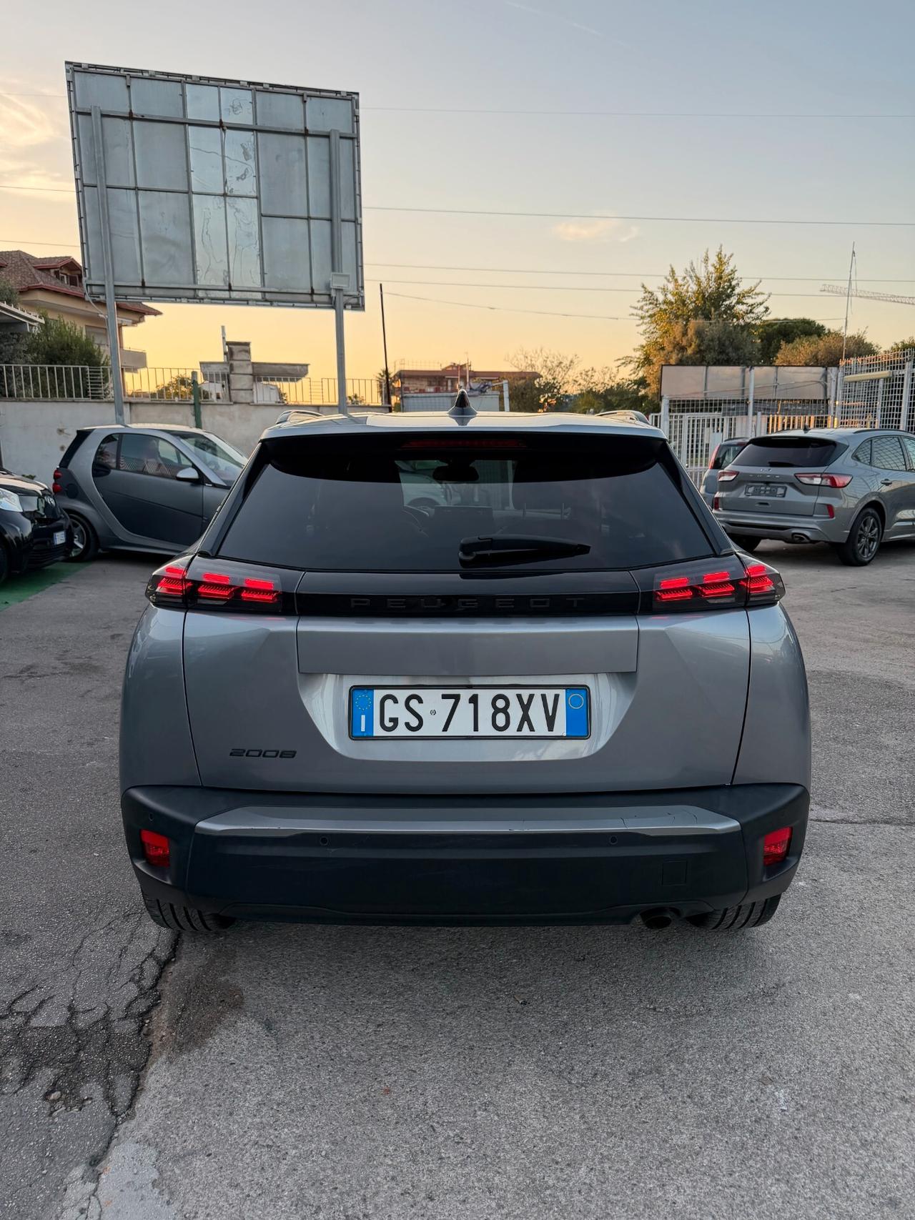 Peugeot 2008 PureTech 100 S&S Allure