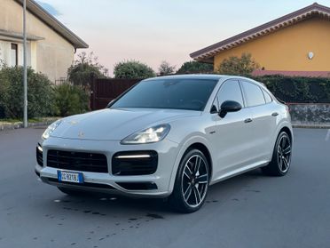Porsche Cayenne Coupé 3.0 V6 E-Hybrid GTS