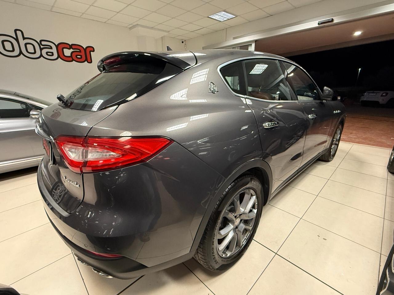 Maserati Levante V6 Diesel 275 CV AWD Granlusso