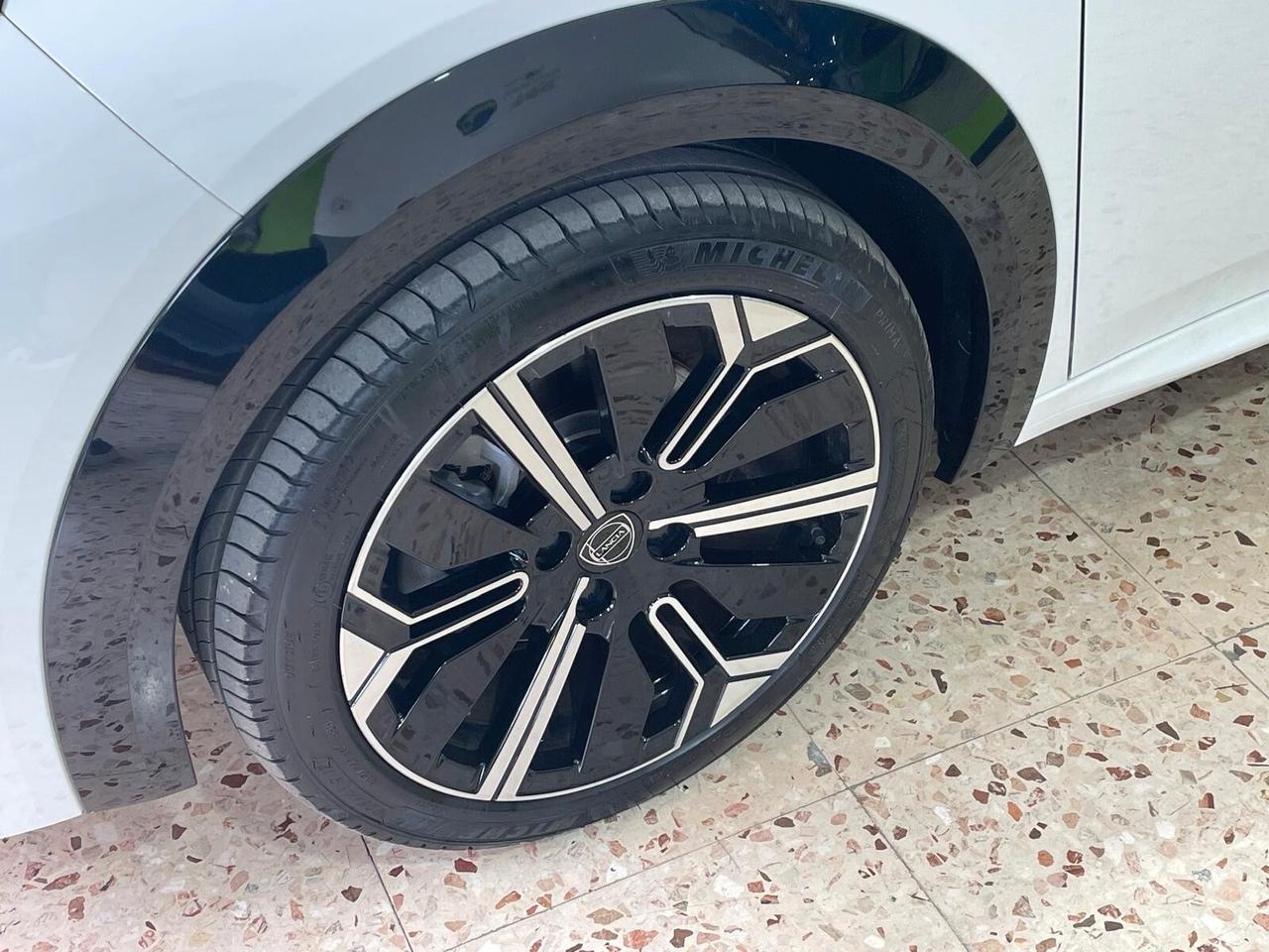 Lancia Ypsilon Hybrid e-DCT LX KM0