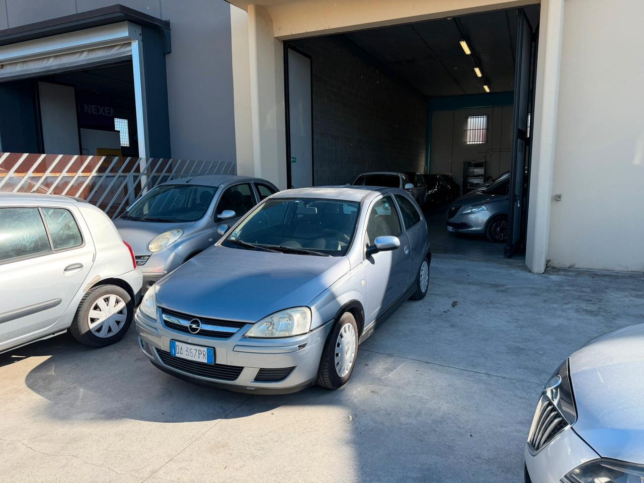 Opel Corsa 1.2i 16V cat 3 porte Silverline