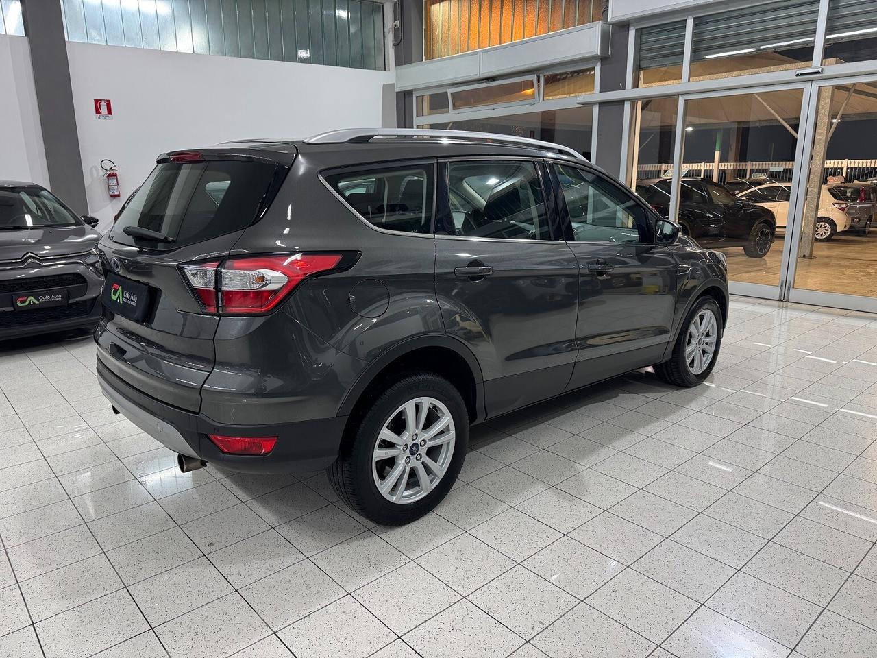 Kuga 1.5TDCI Busines UNICO PROPRIETARIO!!!!!