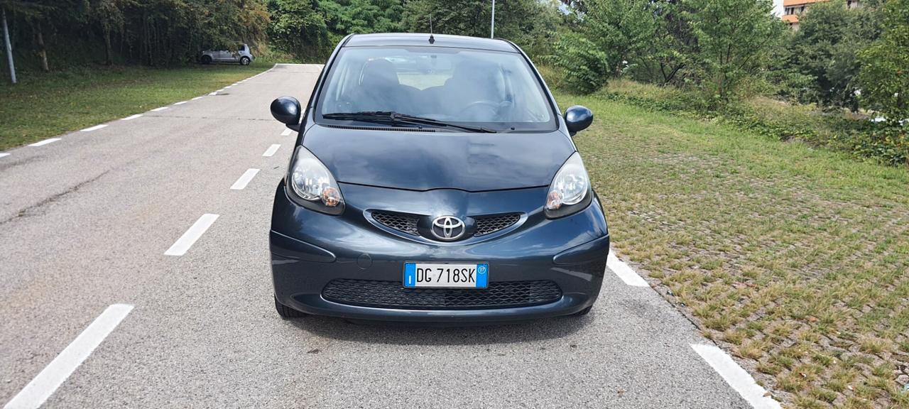 Toyota Aygo 1.0 12V VVT-i 3 porte Sol