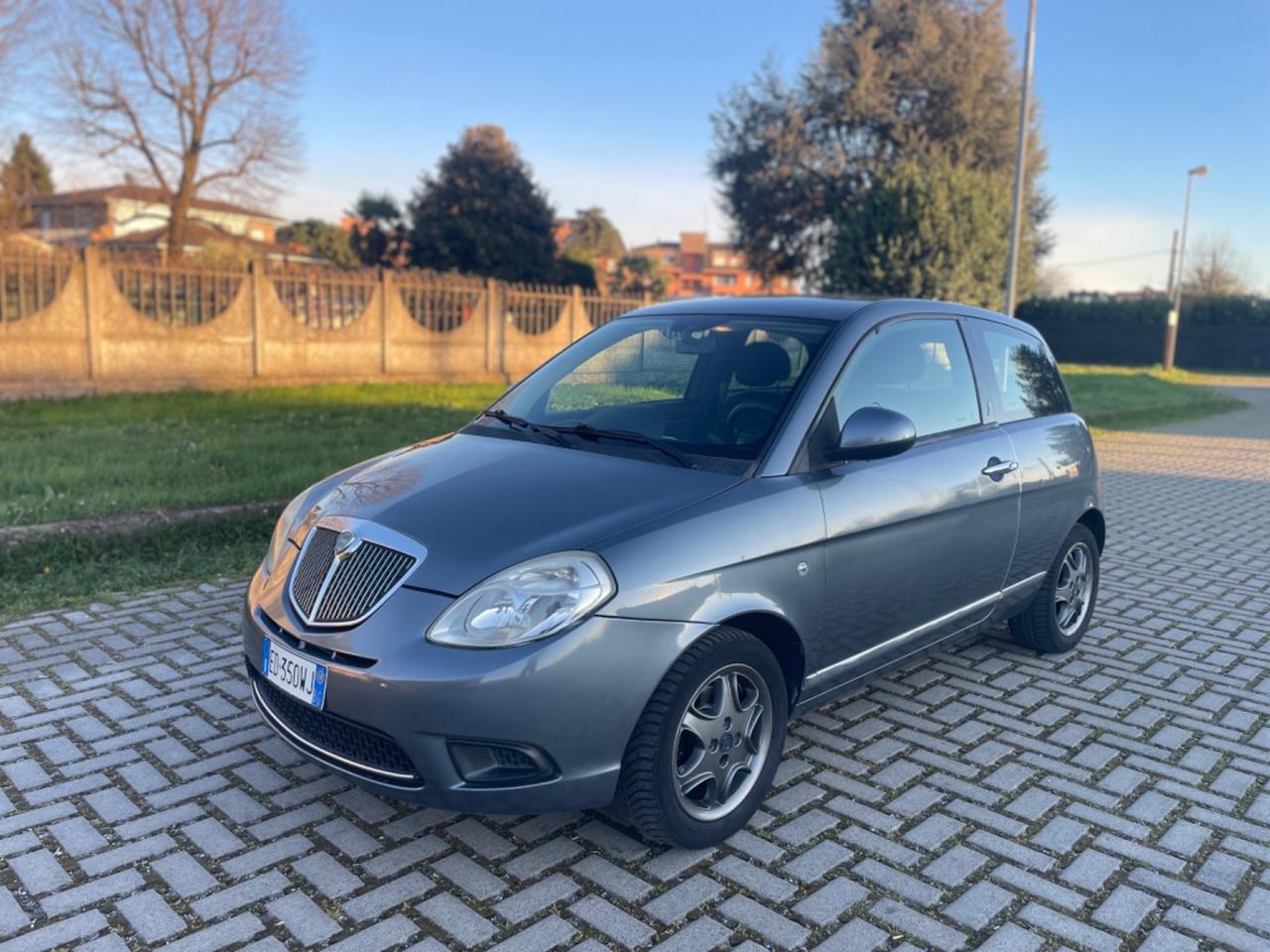 Lancia Ypsilon 1.2 Elle