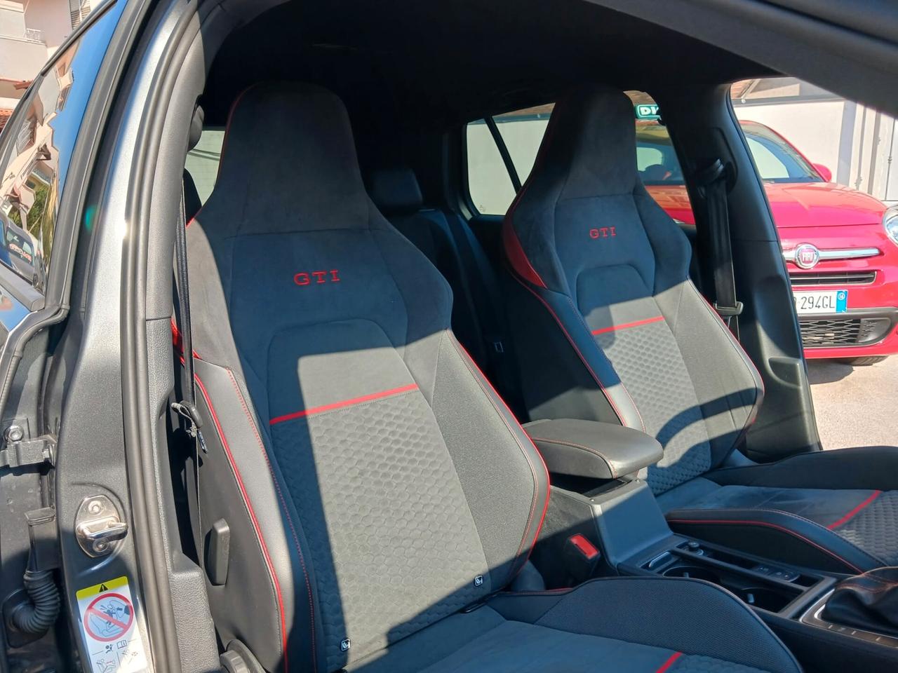 Volkswagen Golf GTI 7,5 2.0 Benzina 245Cv.