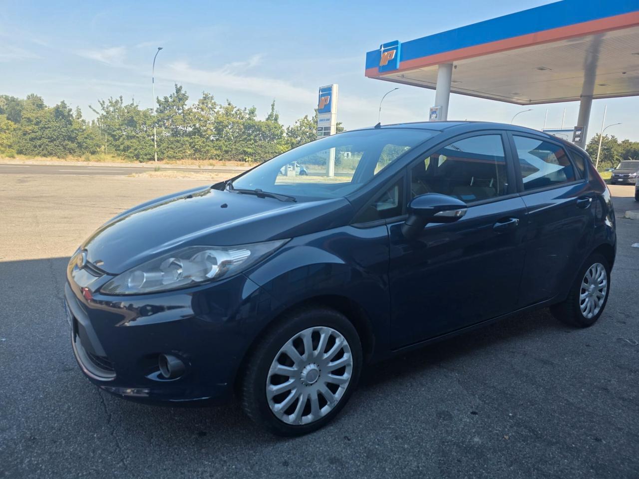 Ford Fiesta 1.4 5 porte Bz.- GPL Titanium