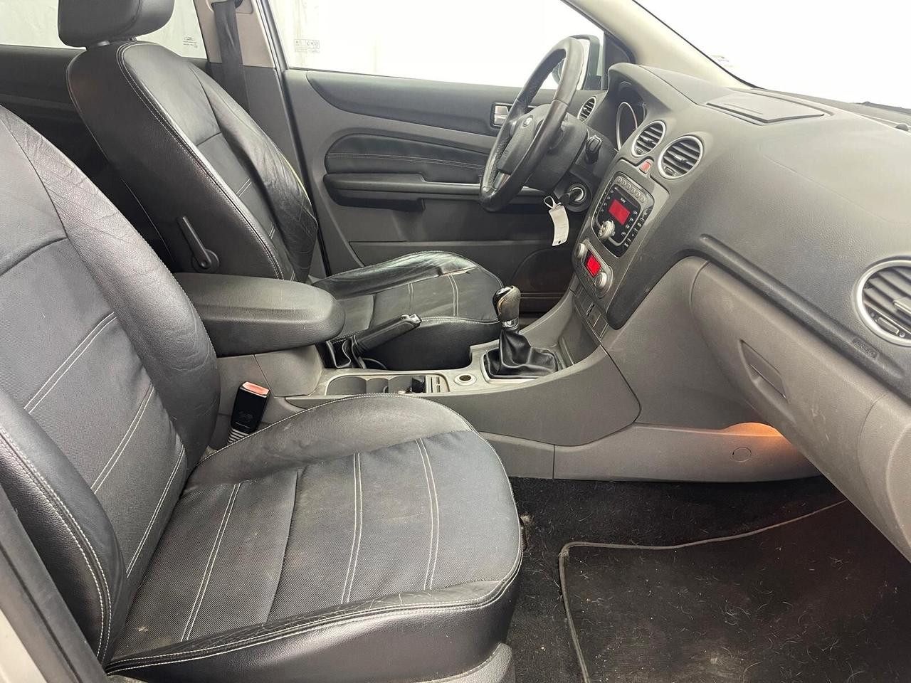 Ford Focus 1.6 tdci - TITANIUM MARCIANTE