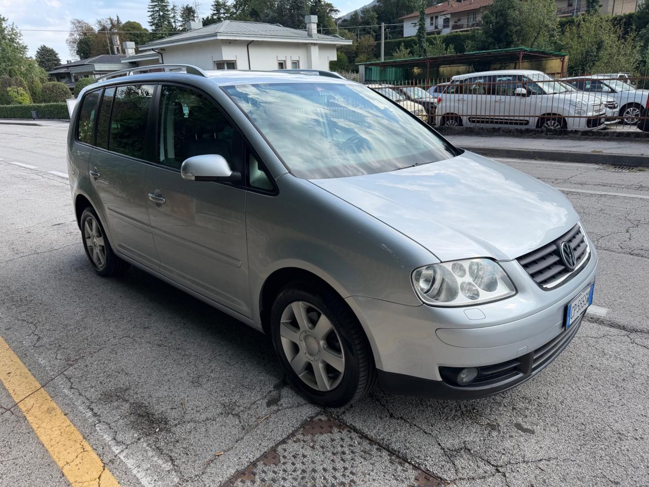Volkswagen Touran 2.0 TDI 136CV Highline