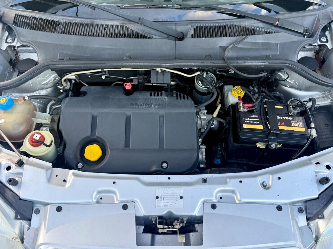 Fiat doblo 5 posti 1.9 JTD neopatentati