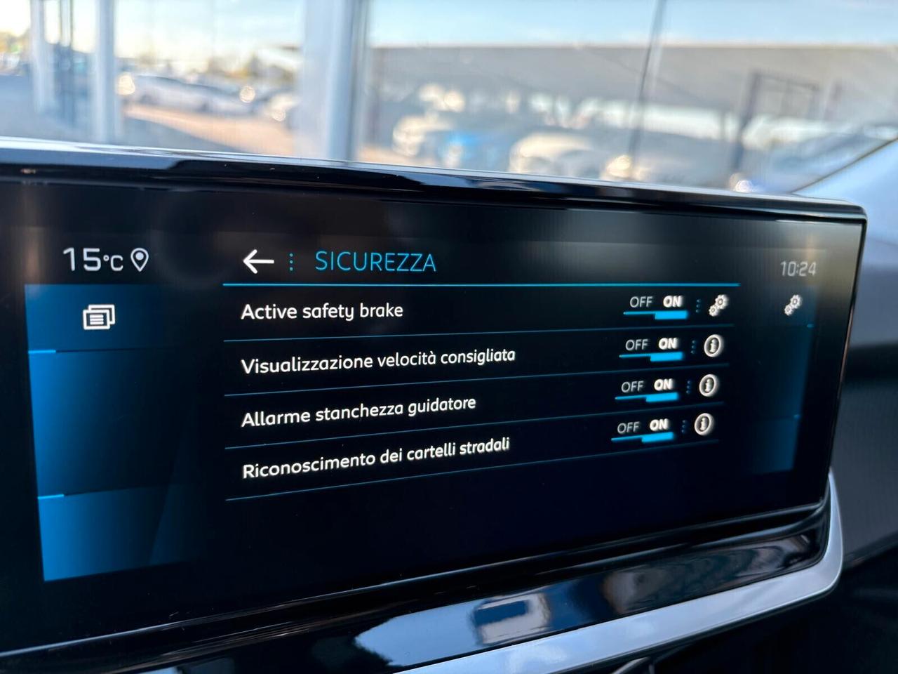 Peugeot 2008 ALLURE PACK BlueHDi 110 6mt SPOTICAR