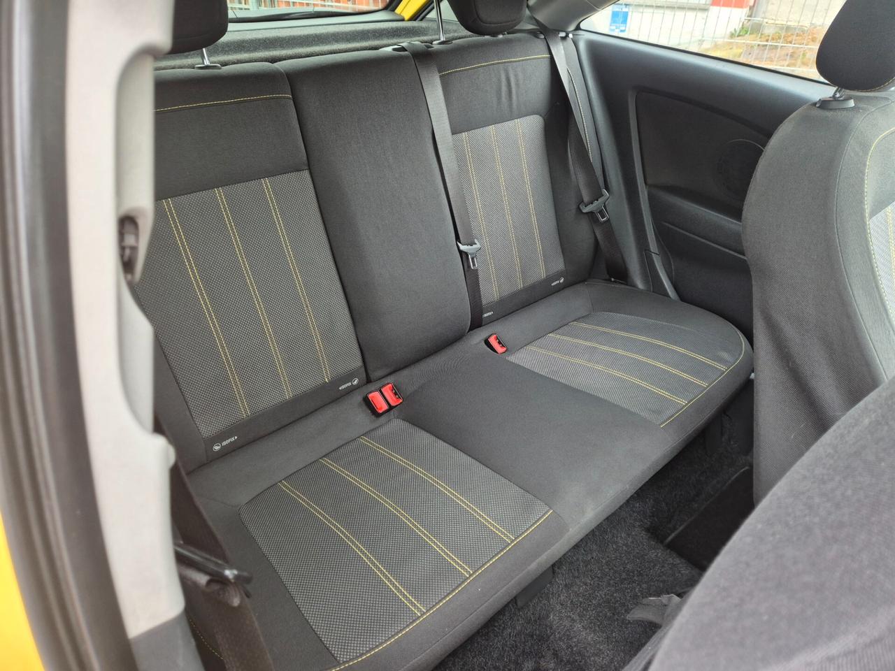 Opel Corsa 1.4 16V 3 porte b-color Euro 5