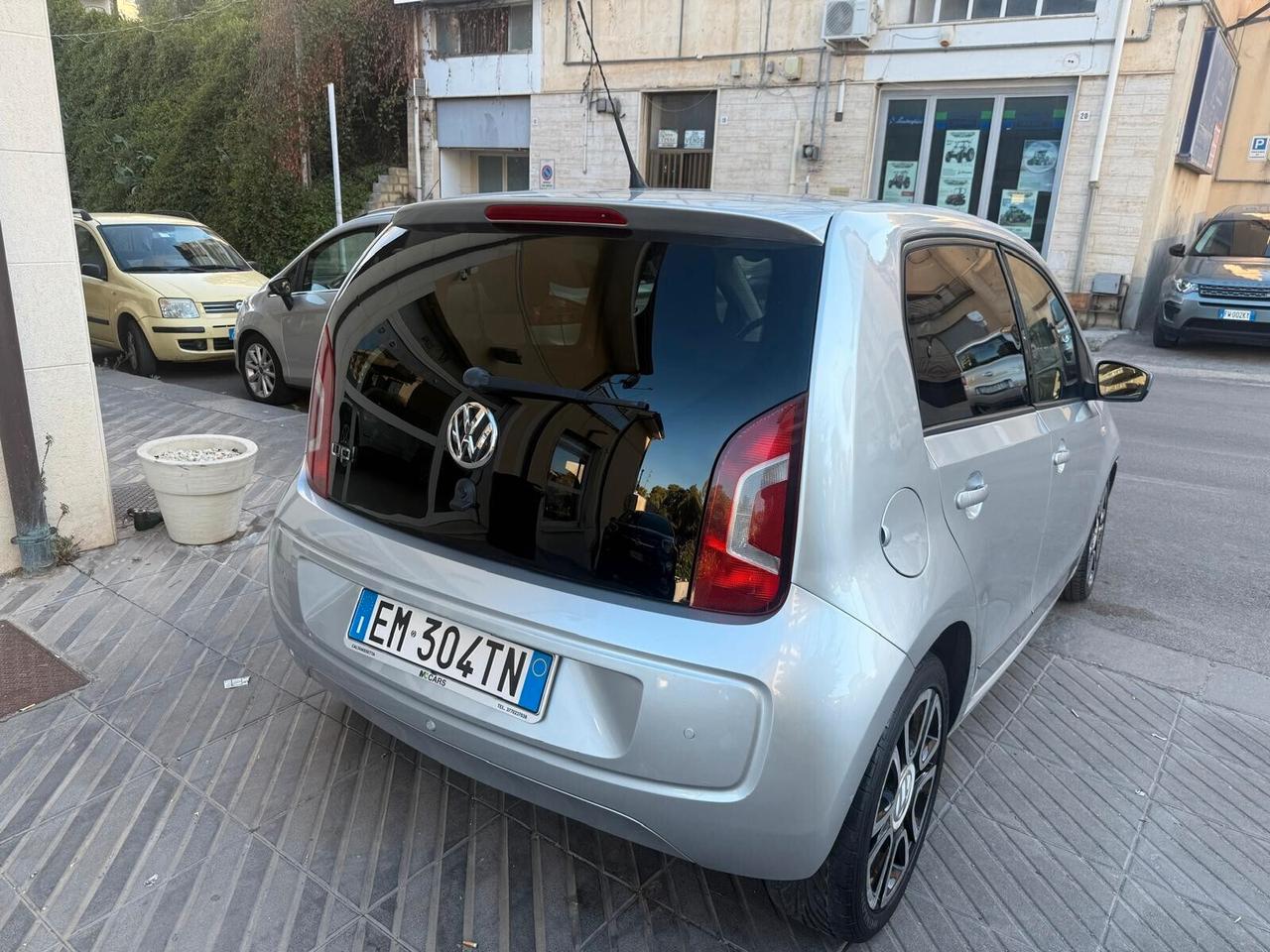 Volkswagen up! 1.0 75 CV 5p. move