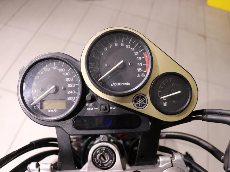 Yamaha FZS 600 Fazer