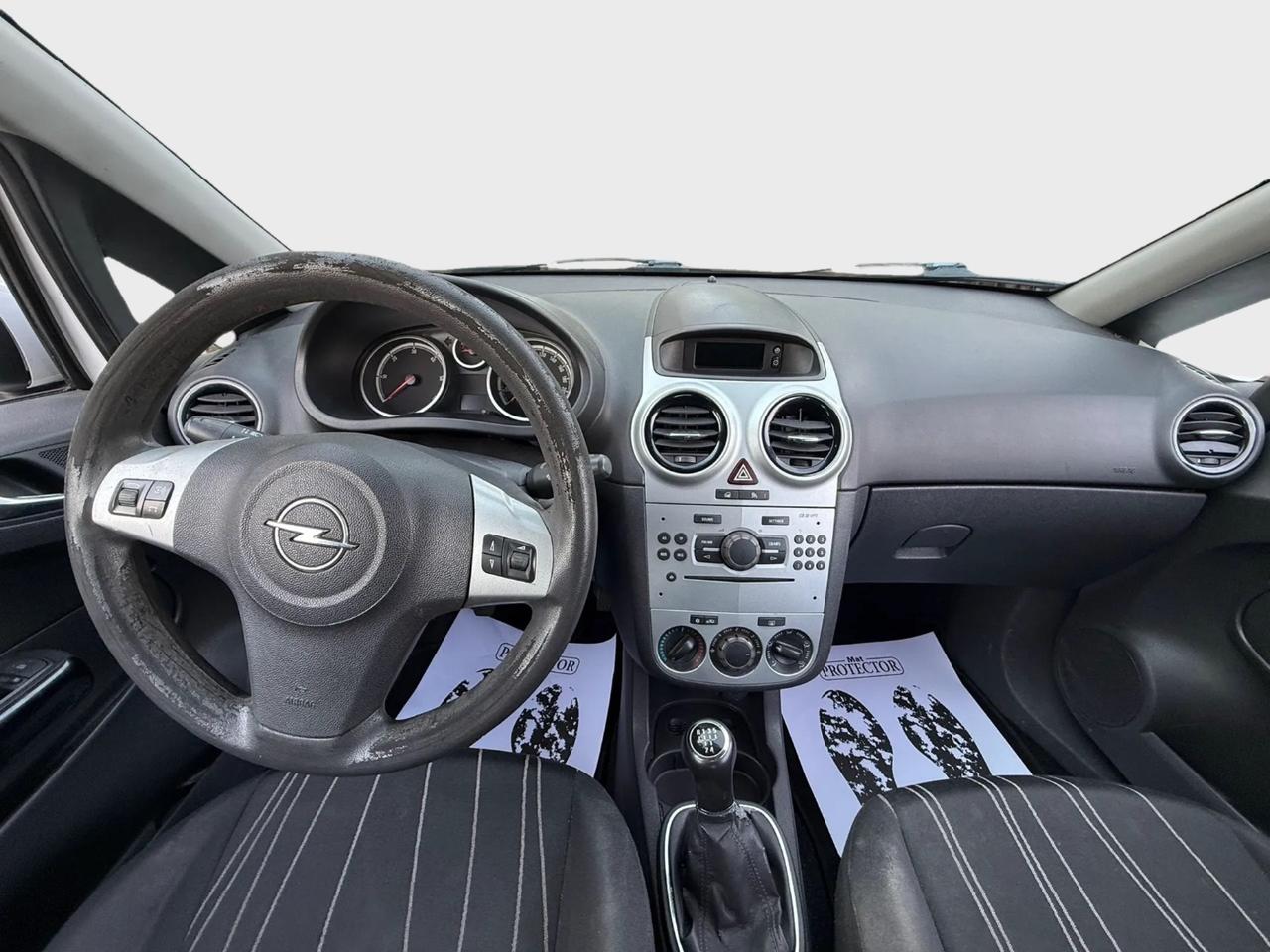 Opel Corsa 1.3 CDTI anno 2010 neo patentati