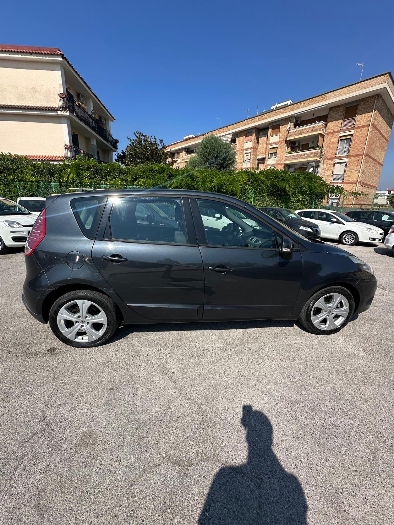 Renault Scenic Scénic X-Mod 1.5 dCi 110CV Luxe