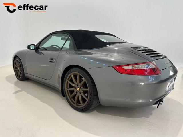 PORSCHE 911 Carrera 4 Cabriolet