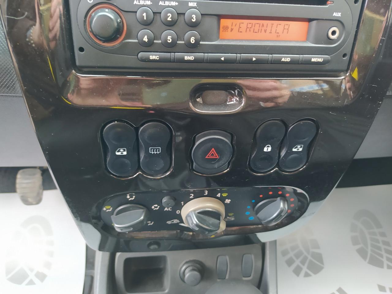 Dacia Duster 1.5 dCi 110CV 4x2 Lauréate Neopatentati