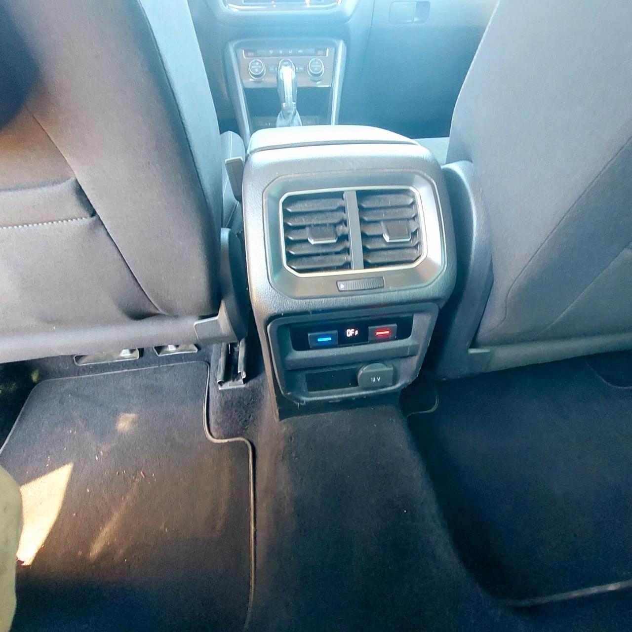 Volkswagen Tiguan 2.0 TDI SCR DSG 4MOTION Business BMT